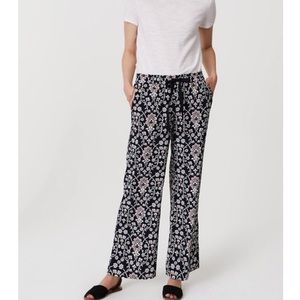 LOFT Navy and Red Floral Drawstring Pants - XS